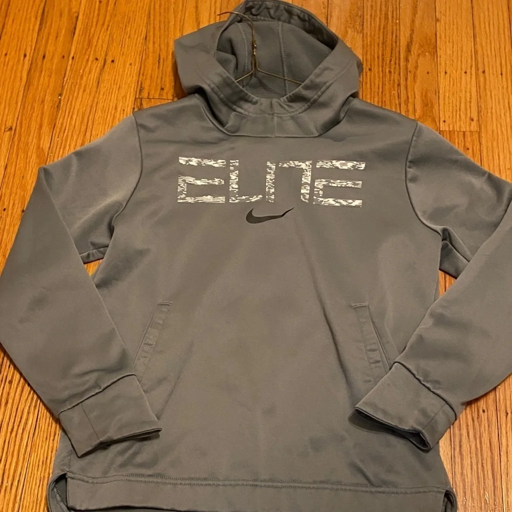 Nike Gray Elite Hoodie